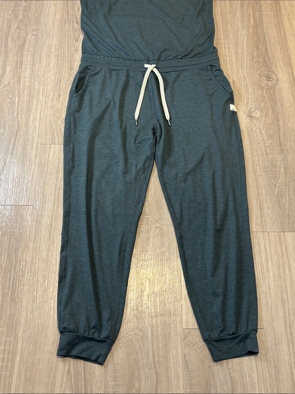 Vuori Lux Performance Jumpsuit VW426 Small - Picture 5 of 16